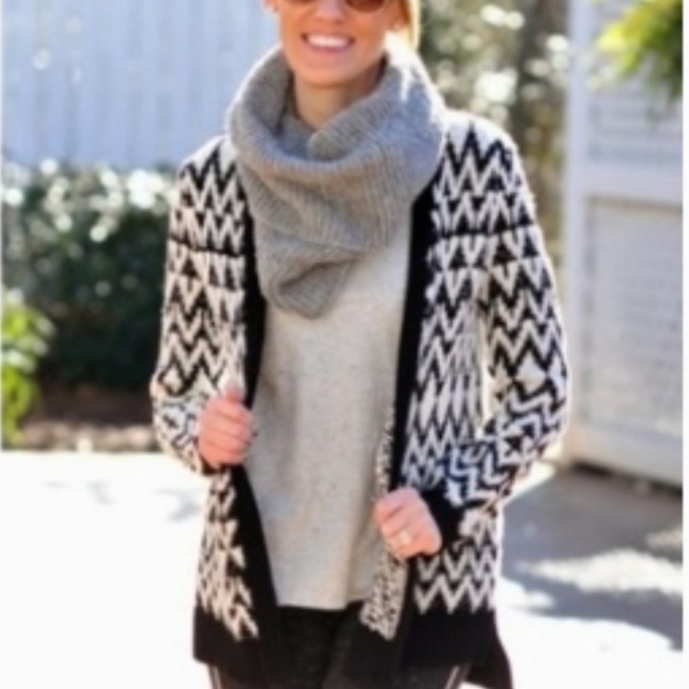Lou & Grey Chevron Open Cardigan